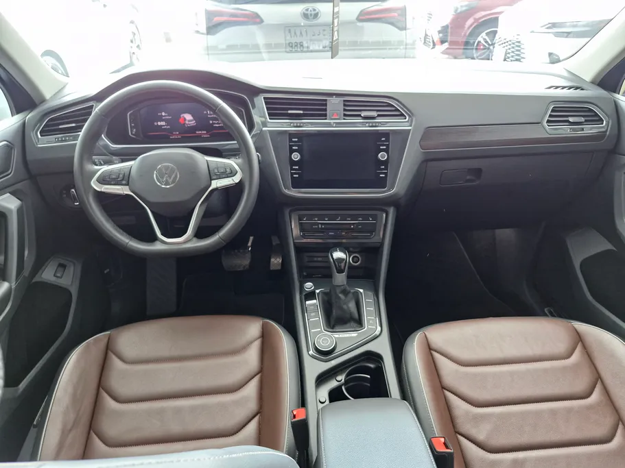 2023 Volkswagen Tiguan SE 