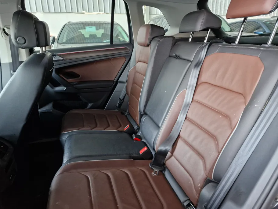 2023 Volkswagen Tiguan SE 