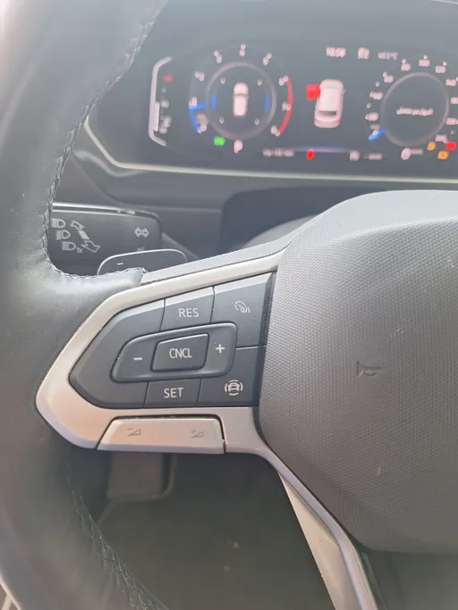 2023 Volkswagen Tiguan Elegance 