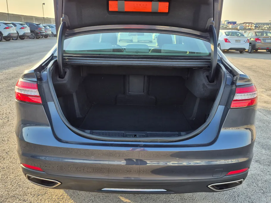 2022 Ford Taurus Ambiente 