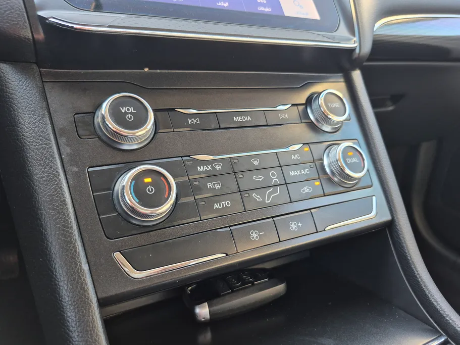 2022 Ford Taurus Ambiente 