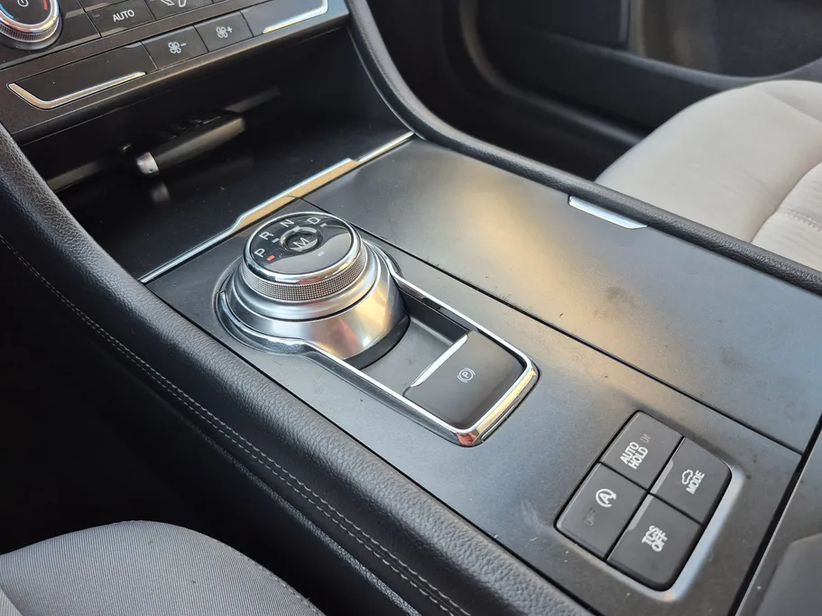2022 Ford Taurus Ambiente 