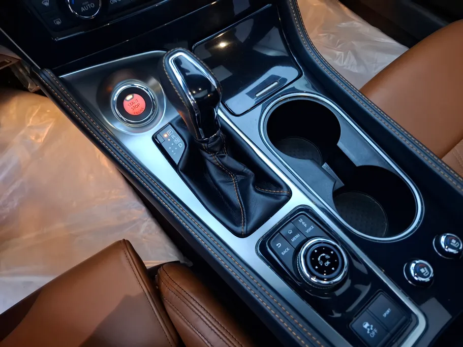2023 Nissan Maxima SR 