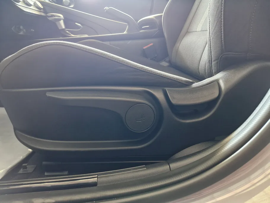 2023 Hyundai Elantra Smart 