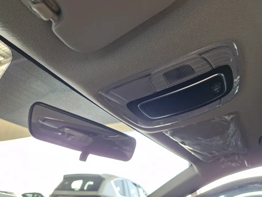2023 Hyundai Elantra Smart 