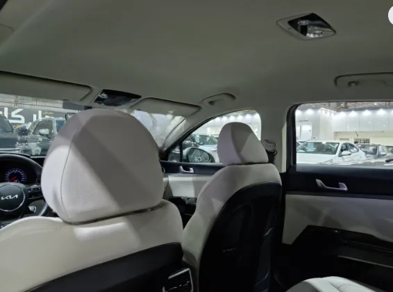 2022 Kia K5 LX 