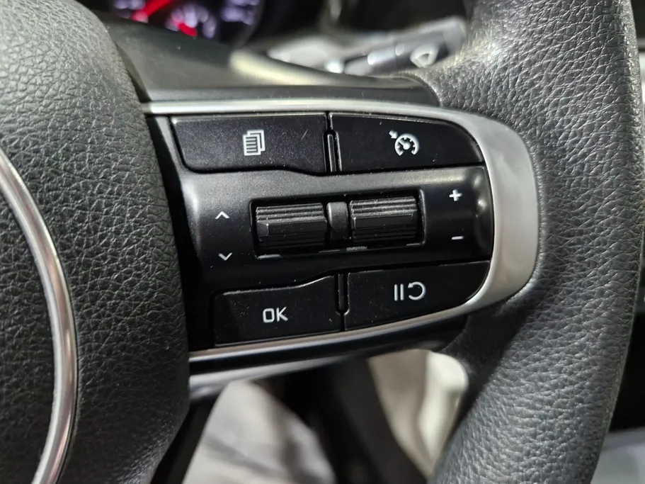 2022 Kia K5 LX 