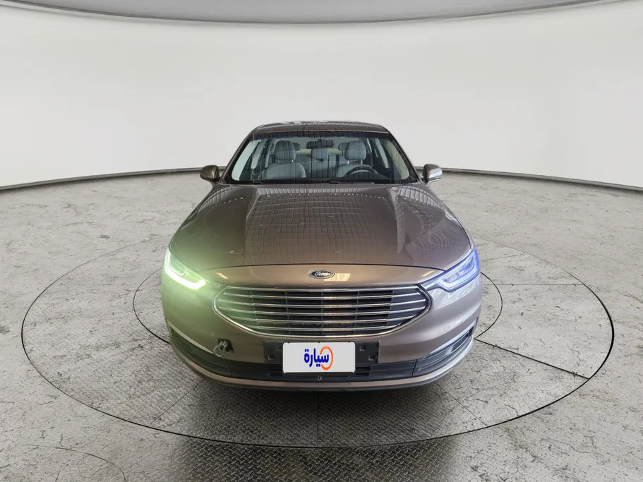 فورد تورس SE 2020 