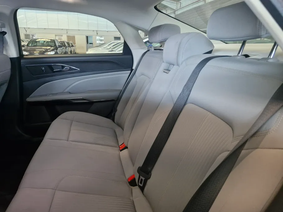 فورد تورس SE 2020 