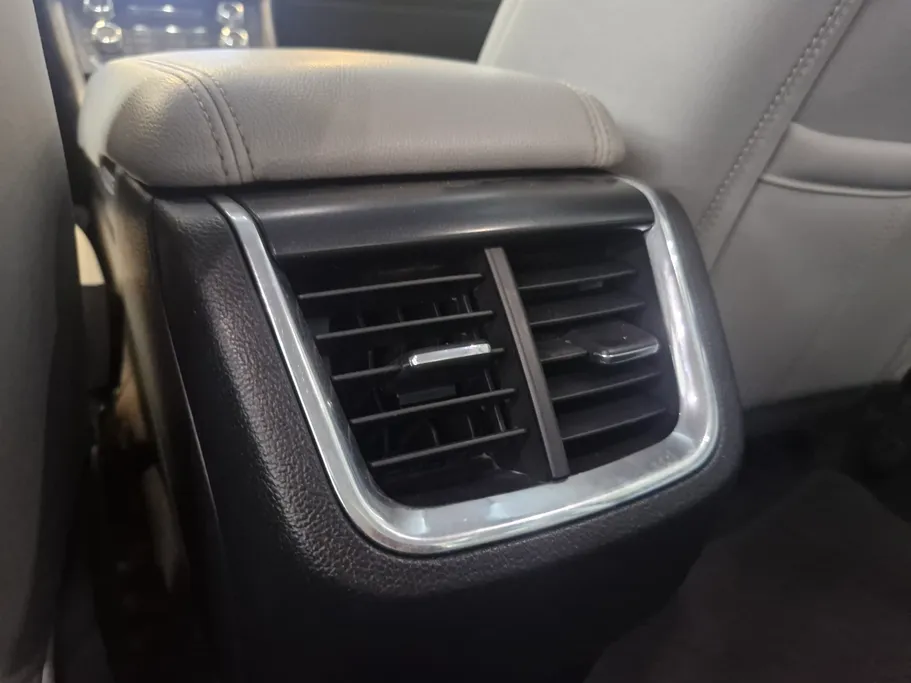 فورد تورس SE 2020 