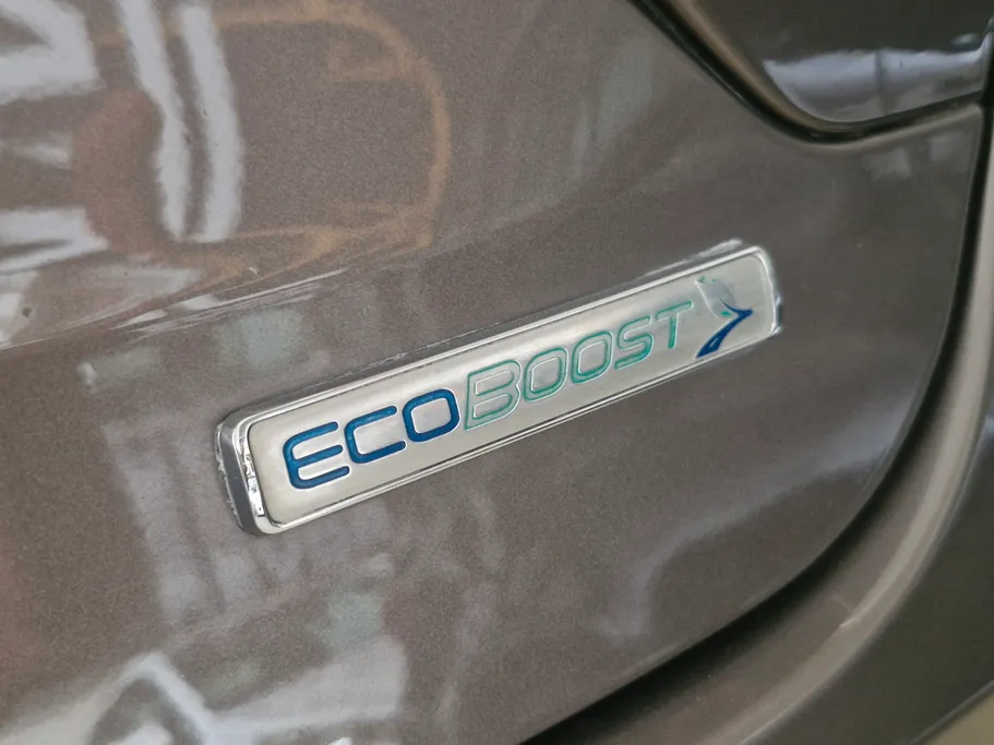 فورد تورس SE 2020 