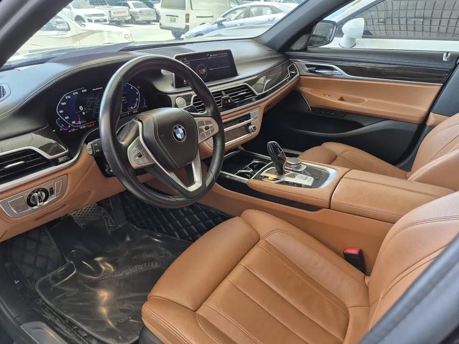 2022 BMW 7 Series 730Li