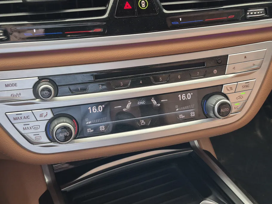 2022 BMW 7 Series 730Li