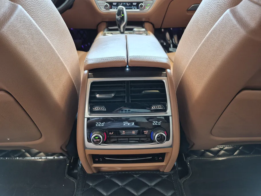 2022 BMW 7 Series 730Li