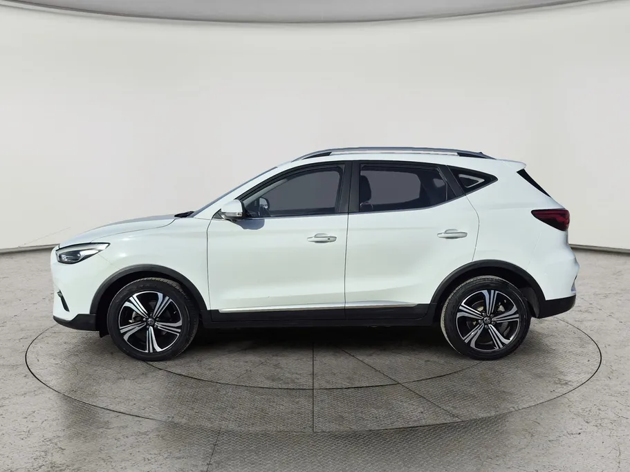 2023 MG ZS LUX 