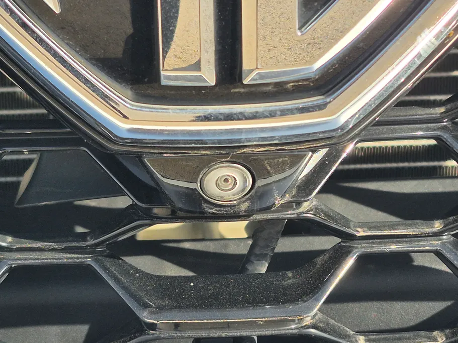 2023 MG ZS LUX 