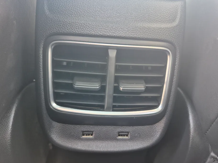 2023 MG ZS LUX 