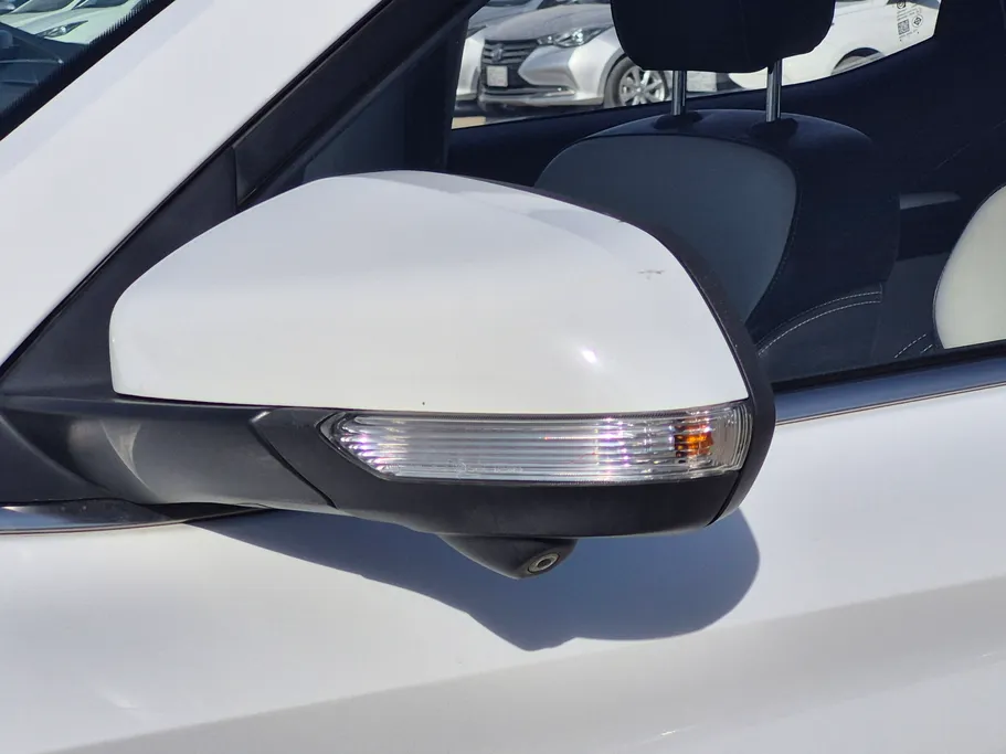 2023 MG ZS LUX 