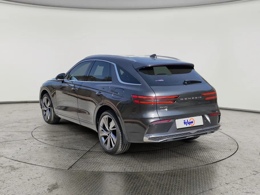 جينيسيس GV70 بريميوم 2025 