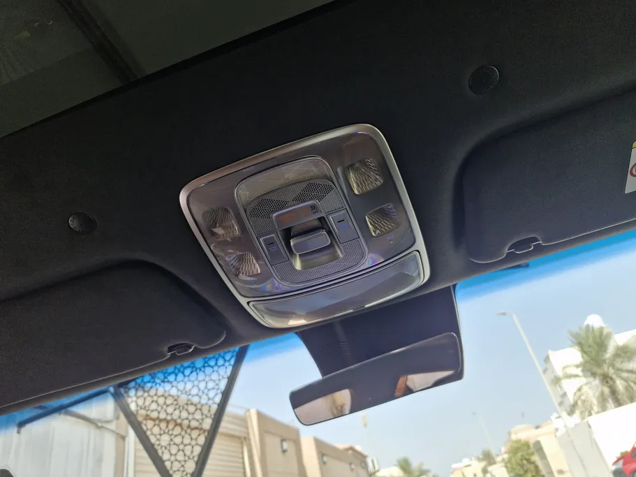 جينيسيس GV70 بريميوم 2025 