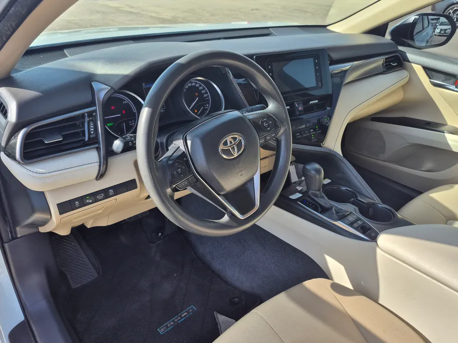 2022 Toyota Camry  LE HEV 