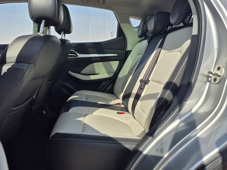 ام جي ZS LUX 2023 