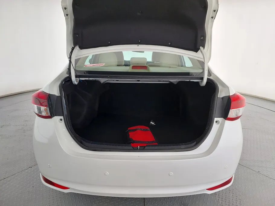 2020 Toyota Yaris  Y 