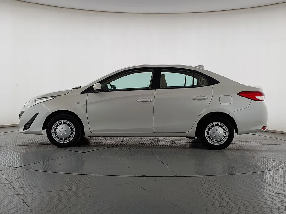 2020 Toyota Yaris  Y 