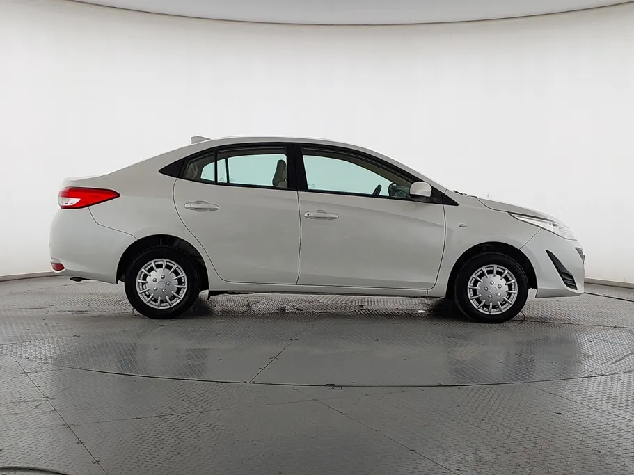 2020 Toyota Yaris  Y 
