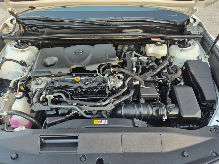 2022 Toyota Camry  LE HEV 