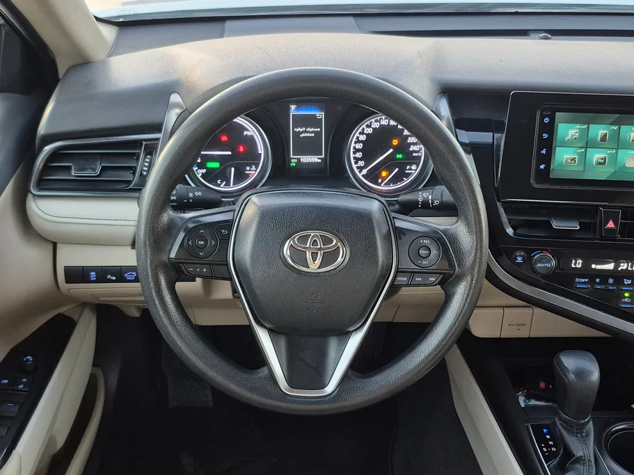 2022 Toyota Camry  LE HEV 