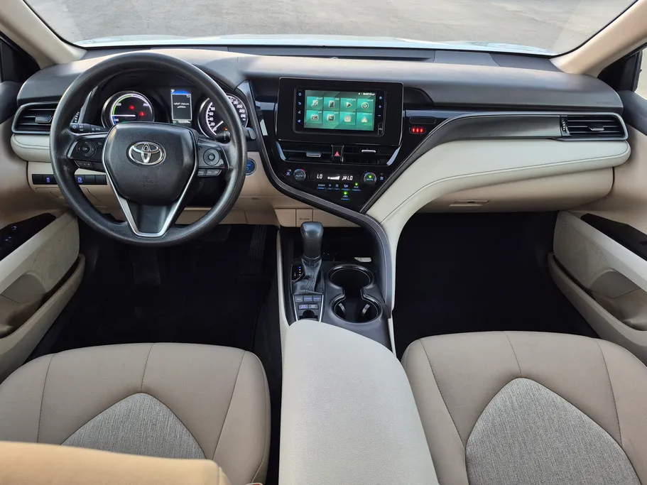 2022 Toyota Camry  LE HEV 