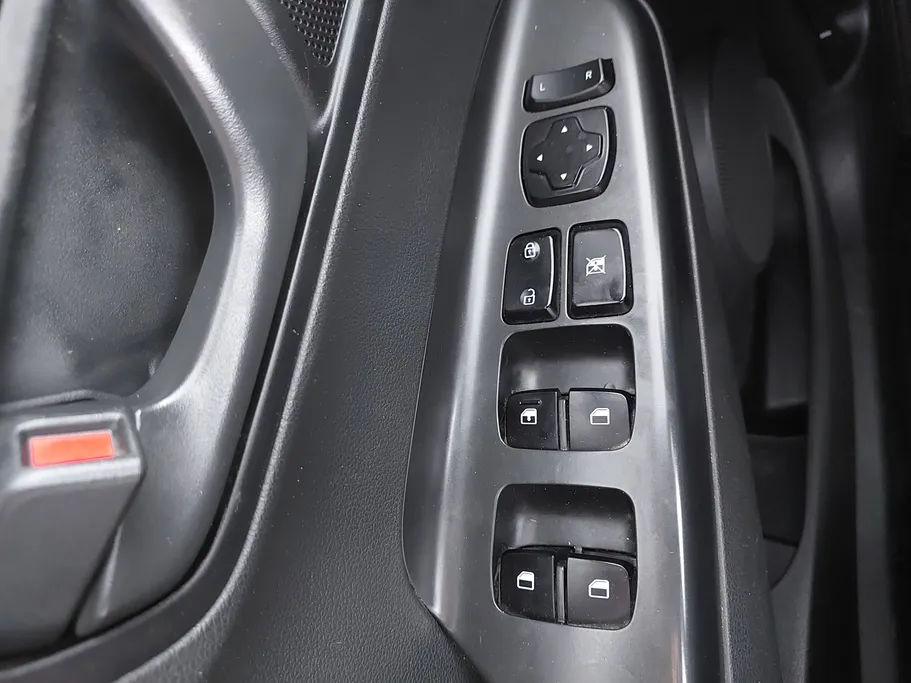 2022 Hyundai Kona SMART 