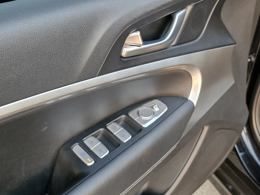 2020 Genesis G70  