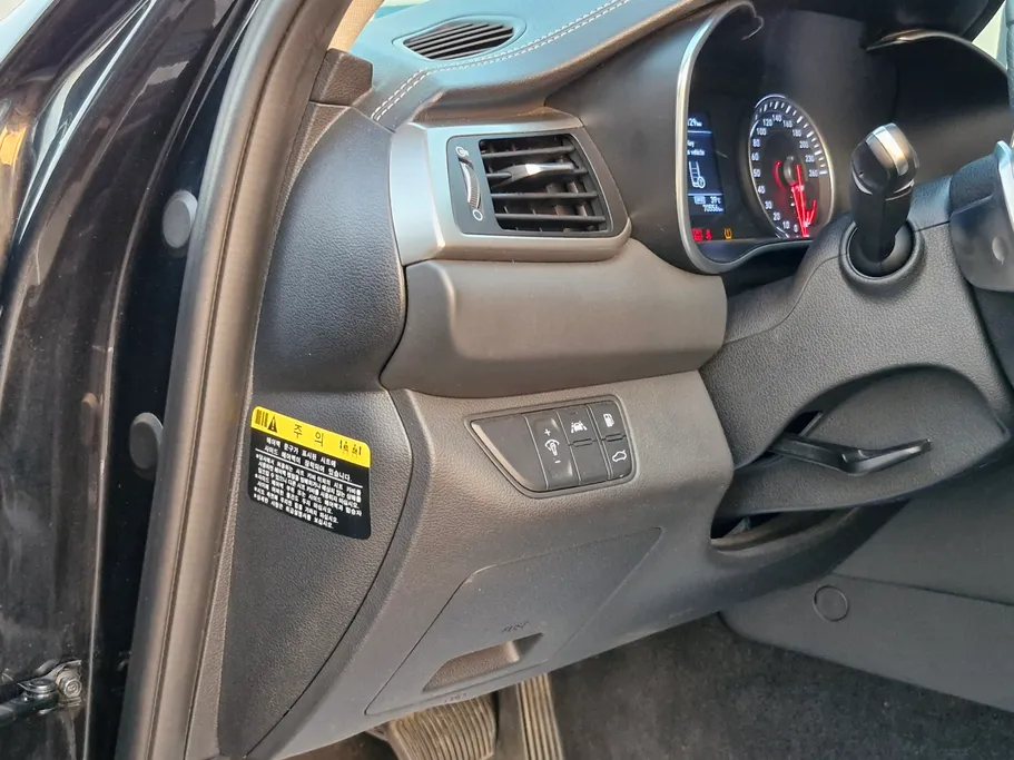 2020 Genesis G70  