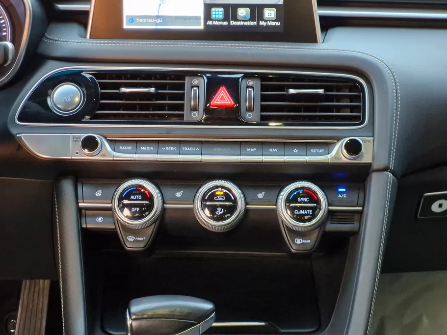 2020 Genesis G70  