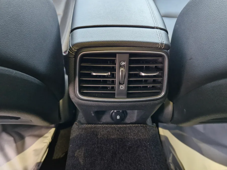 2020 Genesis G70  