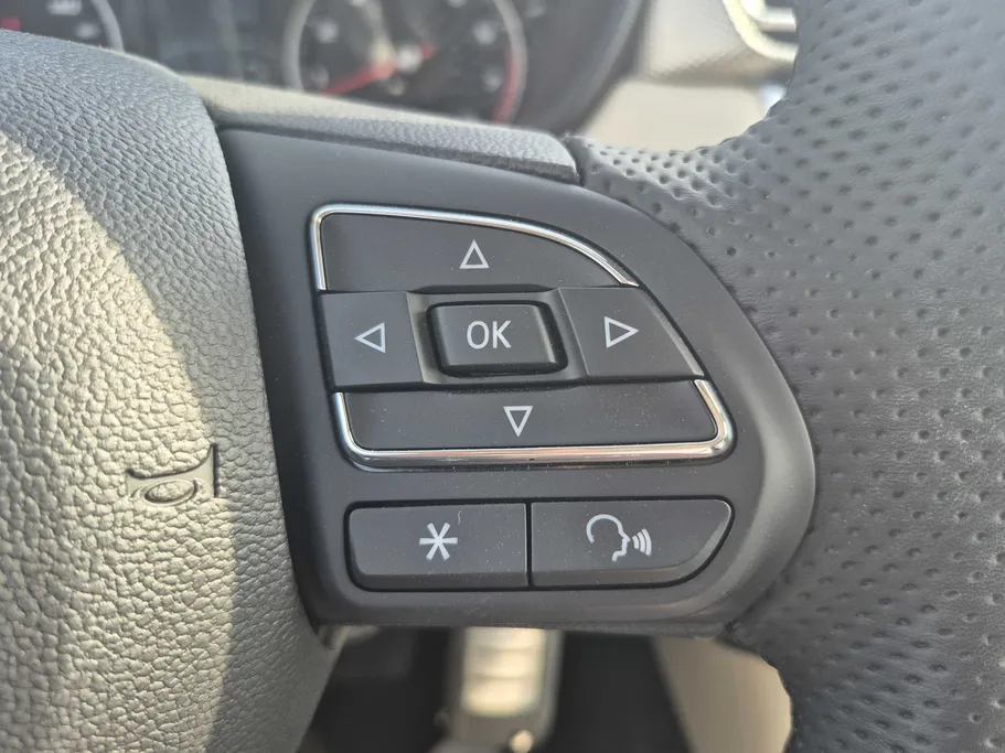 ام جي 5 STD 2025 