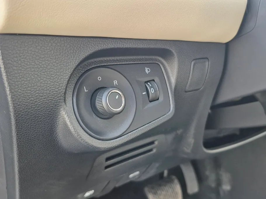 ام جي 5 STD 2025 