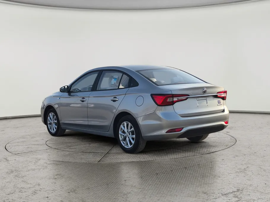 ام جي 5 STD 2025 