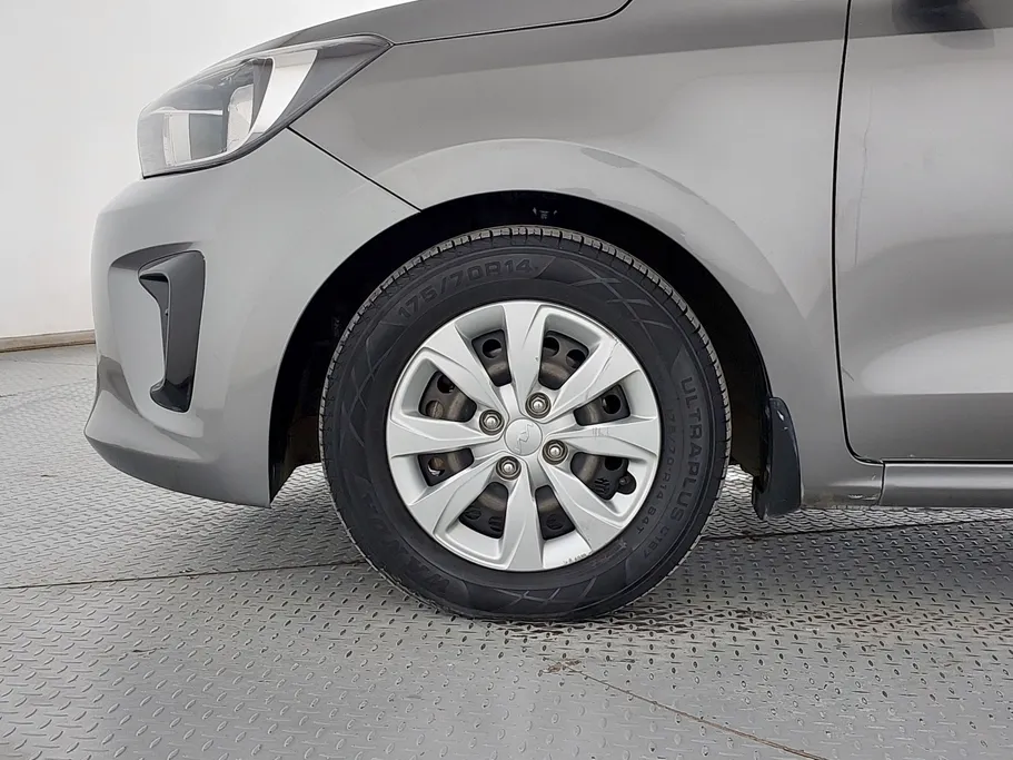 2022 Kia Pegas LX 