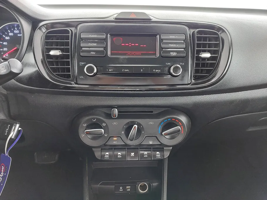 2022 Kia Pegas LX 