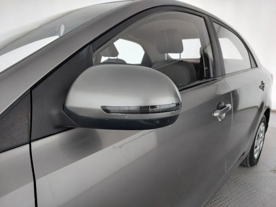 2022 Kia Pegas LX 