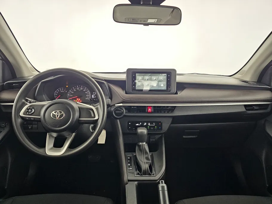 2023 Toyota Yaris  Y 