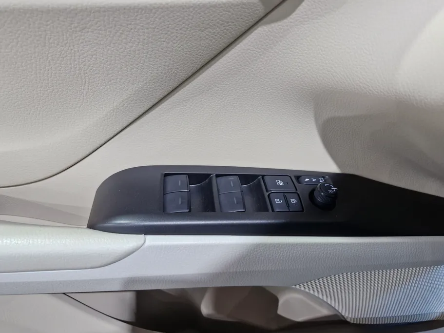 2024 Toyota Camry  GLE HEV  