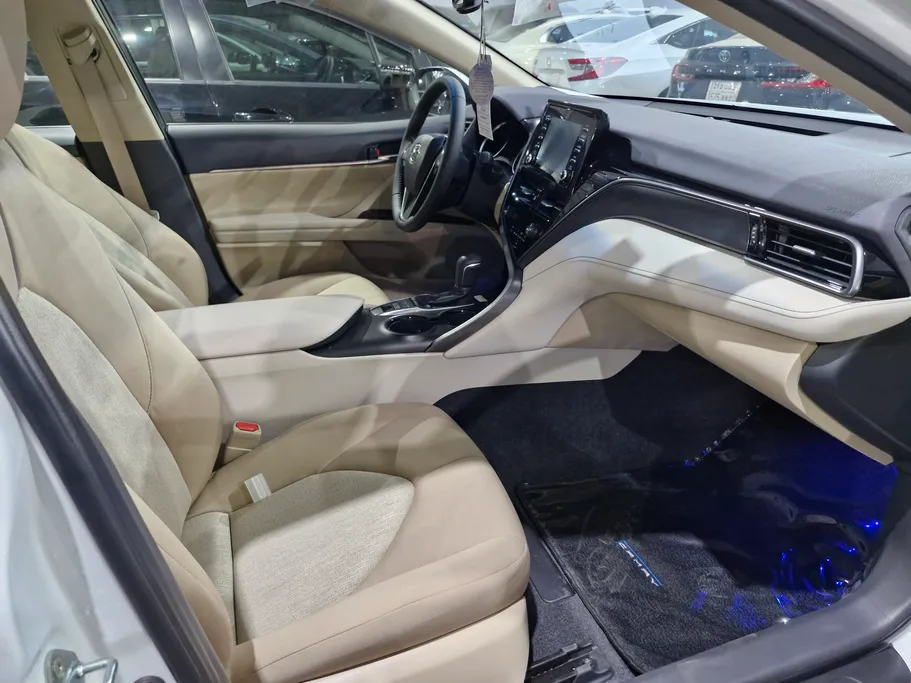 2024 Toyota Camry  GLE HEV  