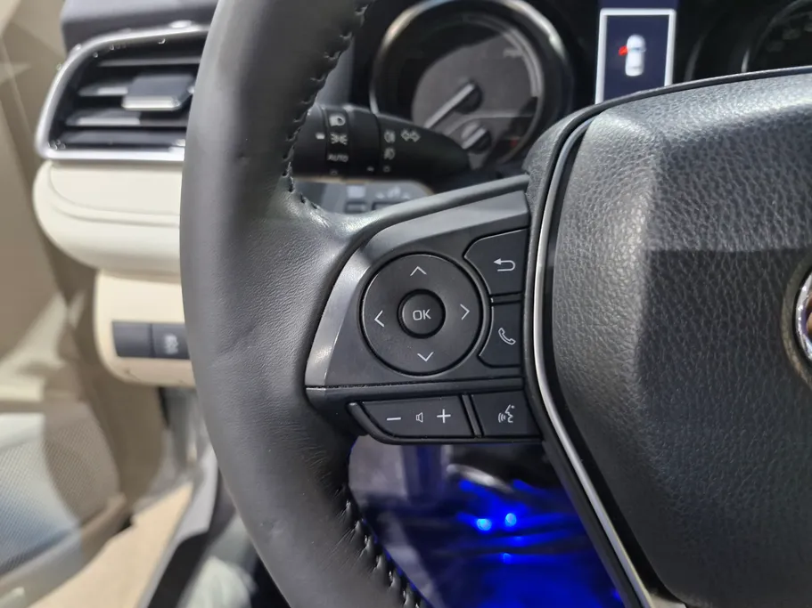 2024 Toyota Camry  GLE HEV  