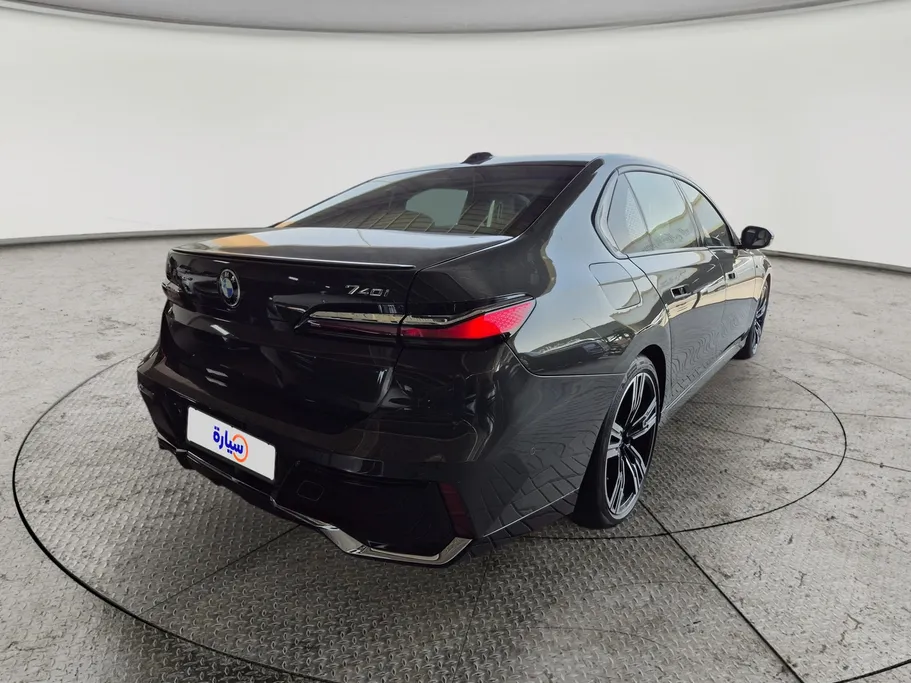 2023 BMW 7 Series 740Li 