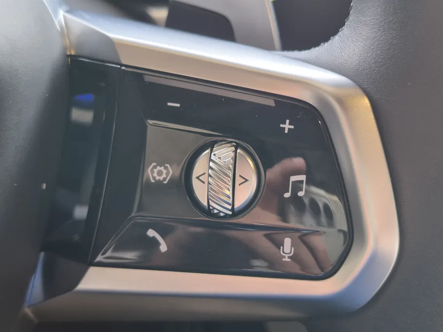 2023 BMW 7 Series 740Li 