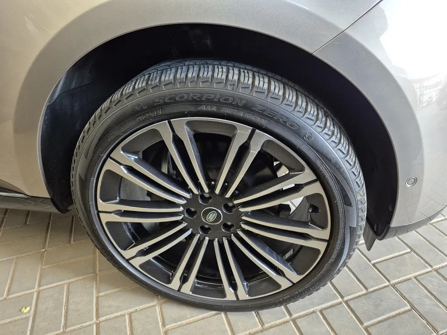 2023 Range Rover Range Rover  SE 